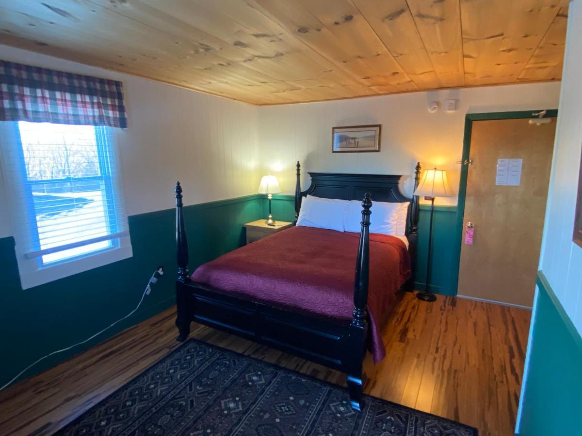 Bromley View Inn Bondville Exterior foto
